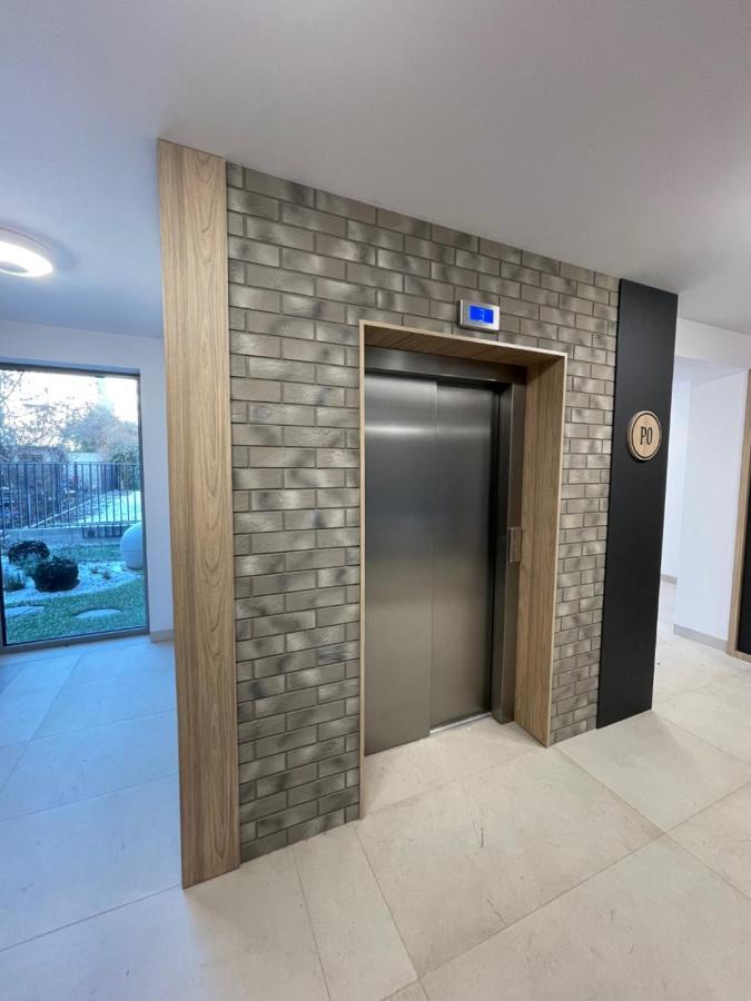 Apartament Smart Kamienica Grochow With Free Parking وارسو المظهر الخارجي الصورة